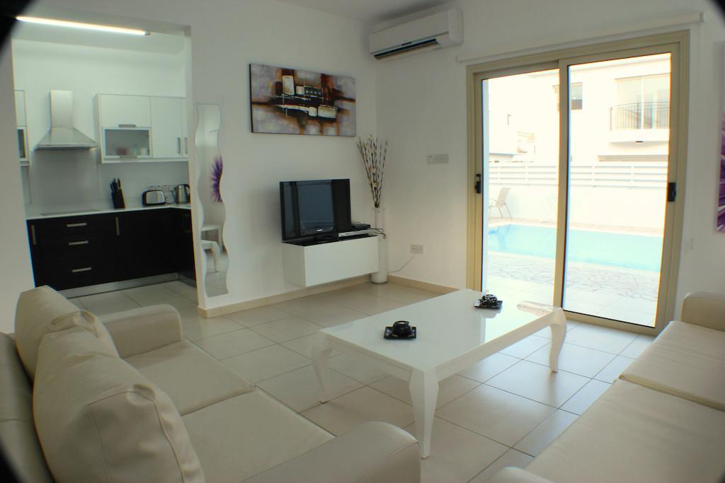 Palm Tree Villas Protaras Exterior photo